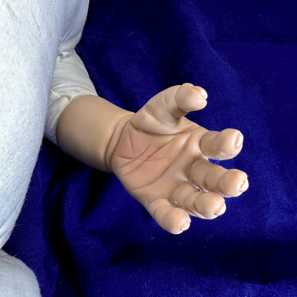 Newborn Baby Doll 19" AEL 2005 Brown Hair Kymberli H. Durden (Signed) *Pre-Owned - Picture 15 of 16